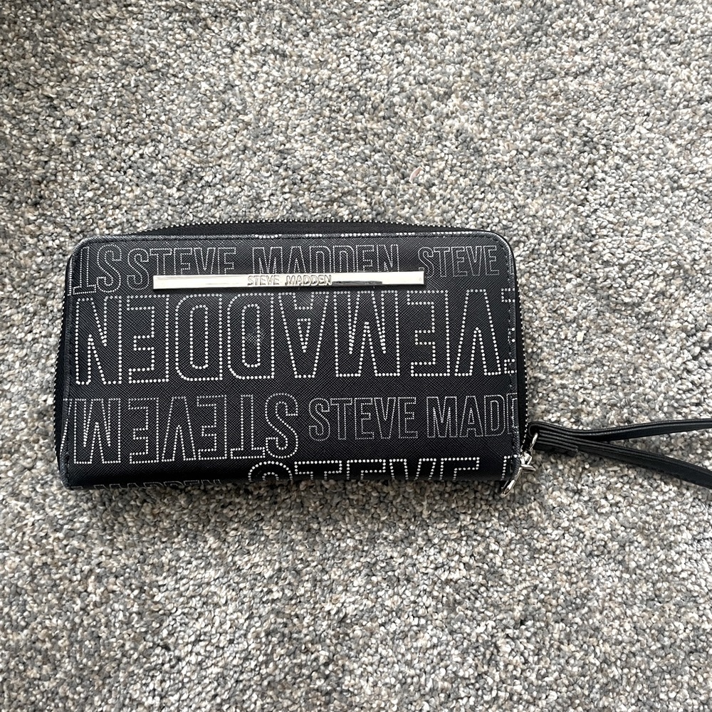 Steve Madden Logo Wallet/Clutch Bag🖤